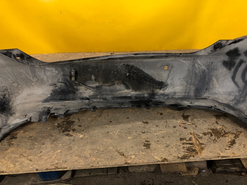 Бампер задний PRIUS - 30 09-17