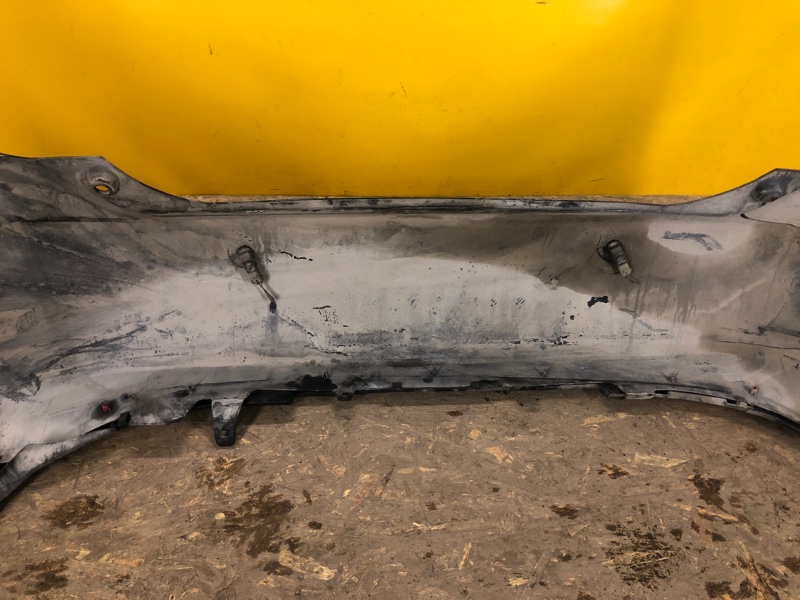 Бампер задний PRIUS - 30 09-17