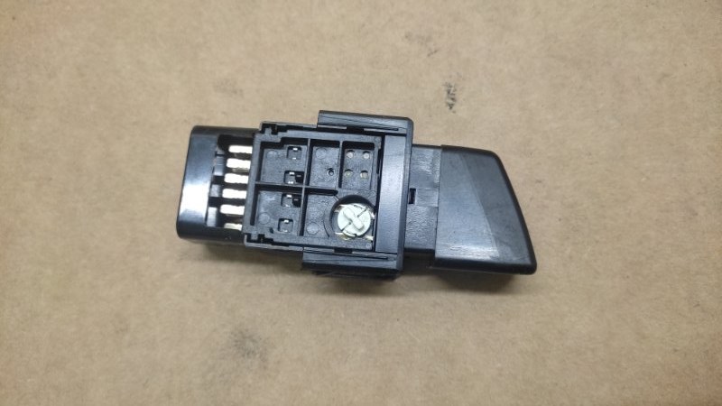 Кнопка аварийной сигнализации RX300 98-03 2000 3.0 1MZFE