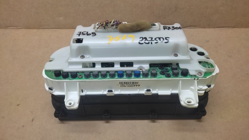 Панель приборов RX300 98-03 2000 3.0 1MZFE