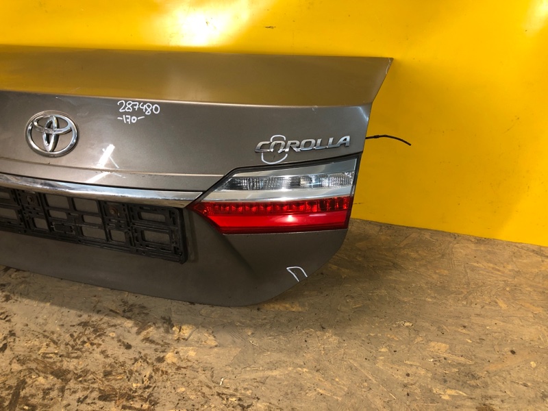 Крышка багажника COROLLA E170 13-19