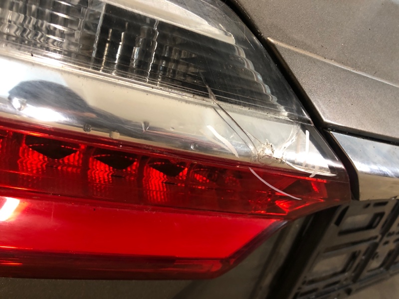 Крышка багажника COROLLA E170 13-19