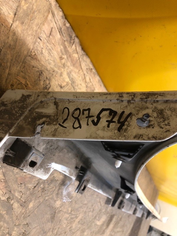 Накладка порога наружная левая LEAF 18-