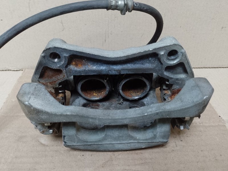 Суппорт тормозной передний правый QX60/JX35 12-20