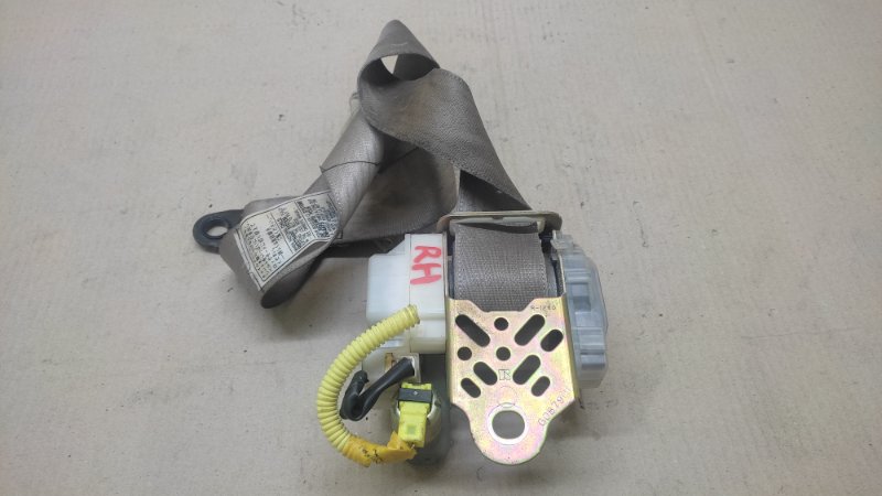 Ремень безопасности передний правый RX300 98-03 2000 3.0 1MZFE