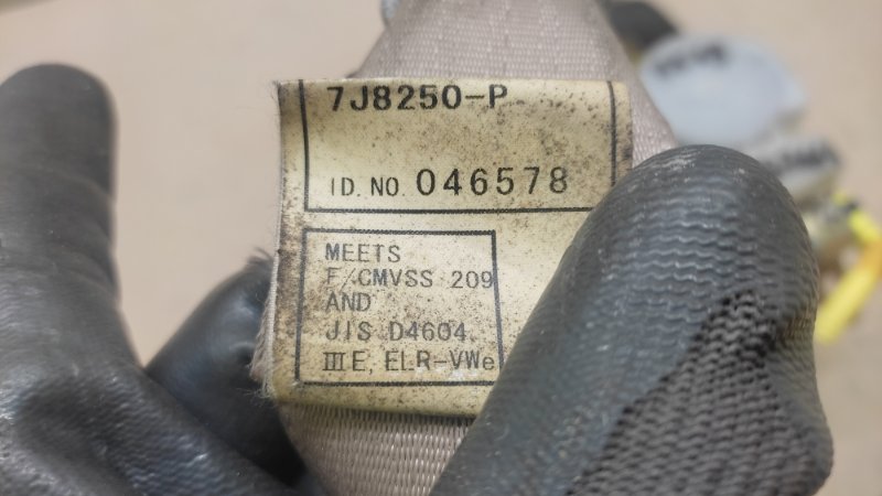 Ремень безопасности левый LEXUS RX300 98-03 3.0 1MZFE Ремень безопасности левый LEXUS RX300 98-03 3.0 1MZFE