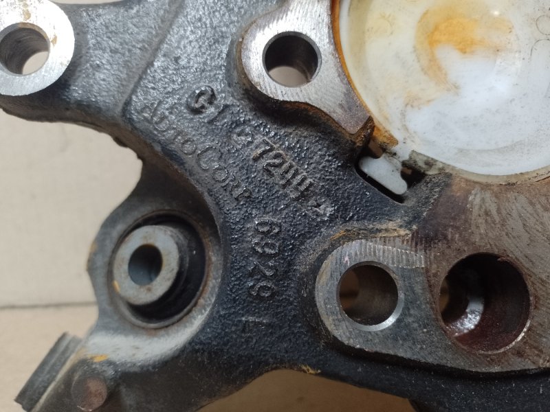 Цапфа задняя левая INFINITI QX60/JX35 12-20