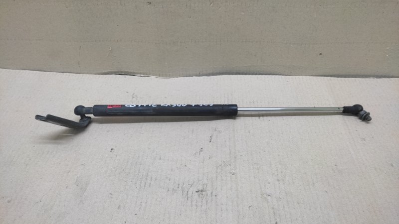 Амортизатор капота правый RX300 98-03 2000 3.0 1MZFE