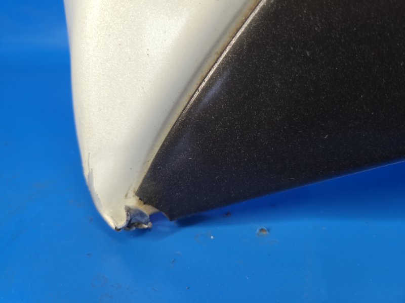 Капот LEAF 10-17