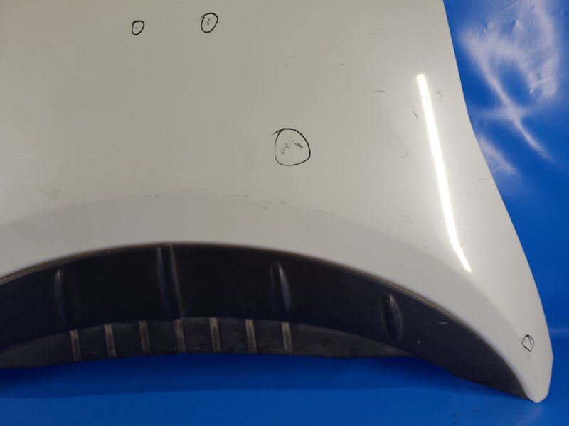 Капот LEAF 10-17