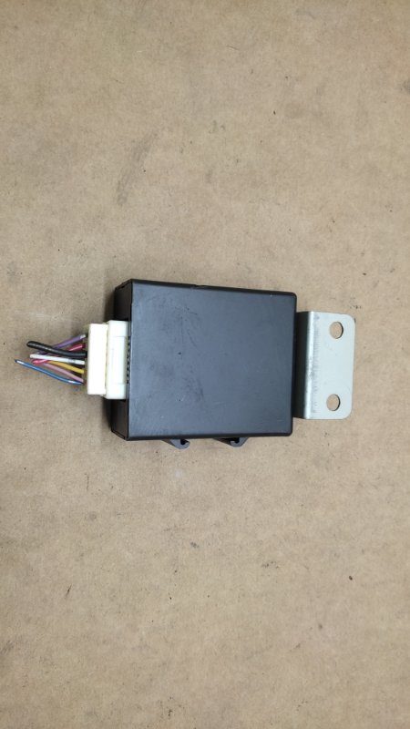 Блок управления центральным замком FX S50 03-08 2005 3.5 VQ35DE Блок управления центральным замком FX S50 03-08 2005 3.5 VQ35DE