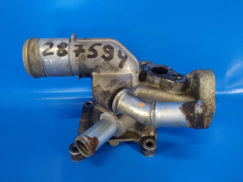 Фланец системы охлаждения MAZDA CX-7 06-12 Б/У