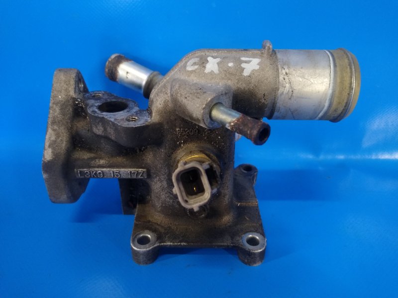 Фланец системы охлаждения CX-7 06-12