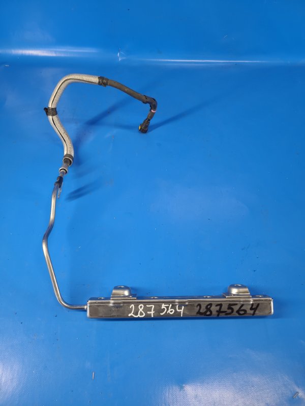 Топливная рейка PRIUS - 30 09-17