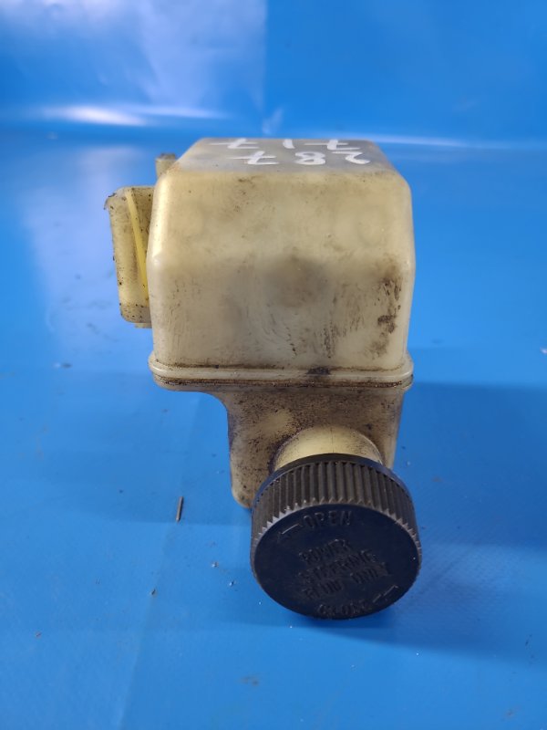 Бачок ГУР CX-7 06-12