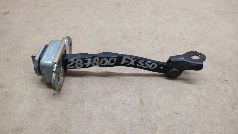 Ограничитель двери передний INFINITI FX S50 03-08 2005 3.5 VQ35DE 80430-CG000 Б/У