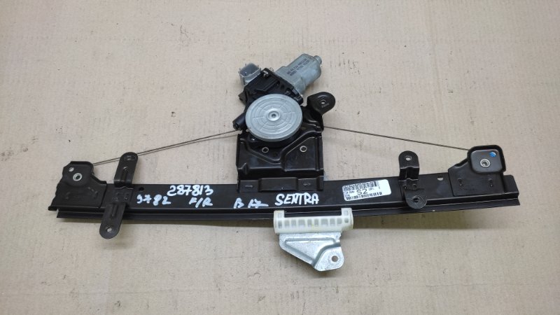 Стеклоподъемник передний правый NISSAN SENTRA B17 12-21 2013 1.8 MRA8DE 80720-3SG0A Б/У