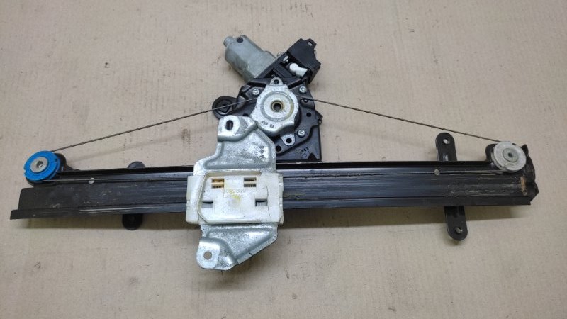 Стеклоподъемник передний правый NISSAN SENTRA B17 12-21 1.8 MRA8DE