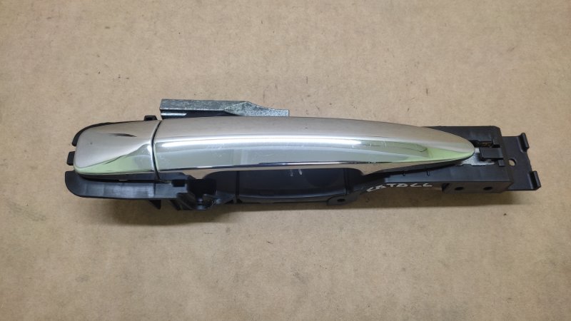 Запчасть ручка двери наружная задняя правая NISSAN SENTRA B17 12-21 2013 1.8 MRA8DE 82640-9N00A Б/У Ручка двери наружная задняя правая NISSAN SENTRA B17 12-21 2013 1.8 MRA8DE 82640-9N00A Б/У