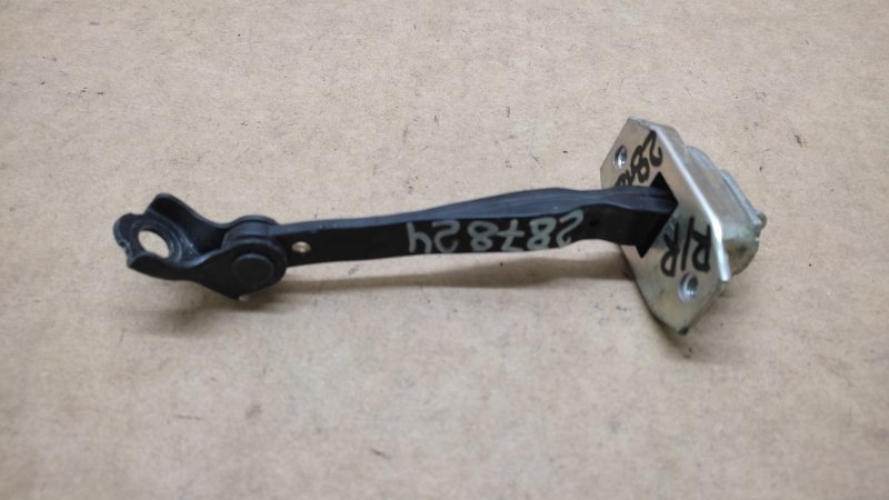 Запчасть ограничитель двери задний правый NISSAN SENTRA B17 12-21 2013 1.8 MRA8DE 82430-3RA0A Б/У Ограничитель двери задний правый NISSAN SENTRA B17 12-21 2013 1.8 MRA8DE 82430-3RA0A Б/У