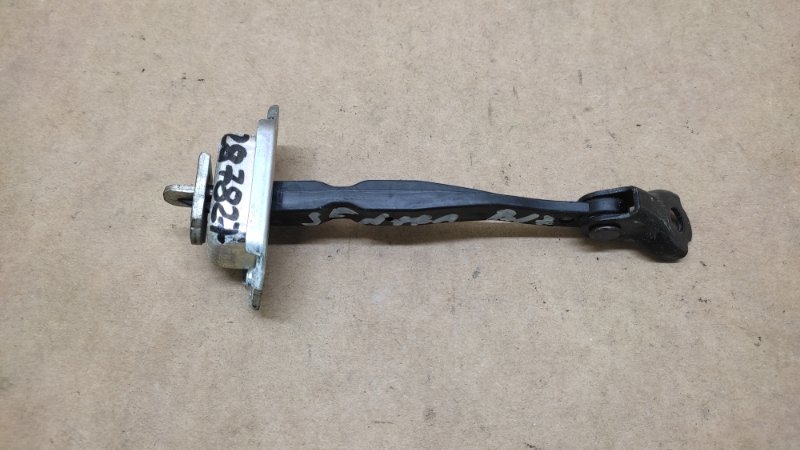 Запчасть ограничитель двери передний правый NISSAN SENTRA B17 12-21 2013 1.8 MRA8DE 80430-3RA0A Б/У Ограничитель двери передний правый NISSAN SENTRA B17 12-21 2013 1.8 MRA8DE 80430-3RA0A Б/У