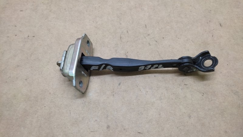 Ограничитель двери передний правый SENTRA B17 12-21 2013 1.8 MRA8DE Ограничитель двери передний правый SENTRA B17 12-21 2013 1.8 MRA8DE