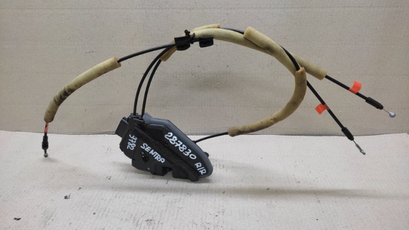 Замок двери задний правый SENTRA B17 12-21 2013 1.8 MRA8DE Замок двери задний правый SENTRA B17 12-21 2013 1.8 MRA8DE