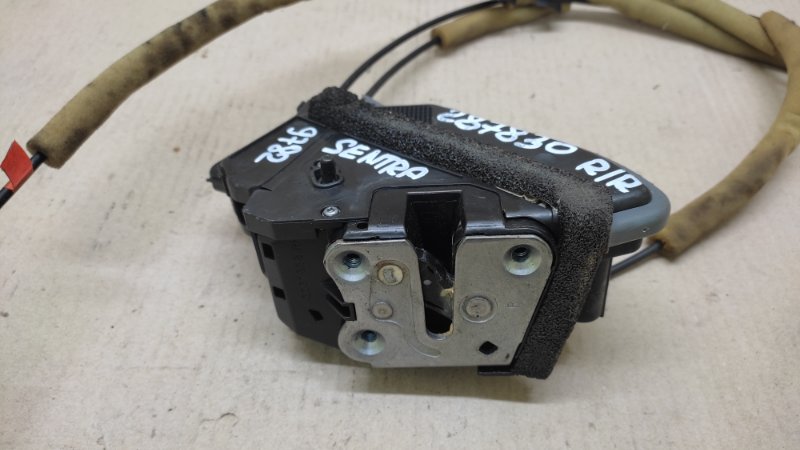 Замок двери задний правый SENTRA B17 12-21 2013 1.8 MRA8DE Замок двери задний правый SENTRA B17 12-21 2013 1.8 MRA8DE