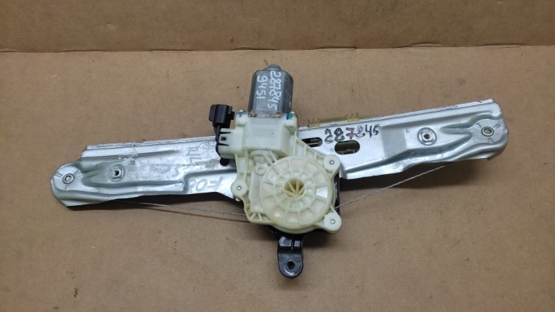 Стеклоподъемник задний левый FORD FOCUS 10-18 2018 MK3 2.0 C20HDEX CM5Z-5827001-A Б/У