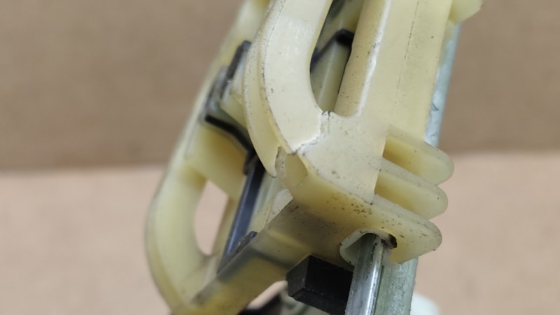 Стеклоподъемник задний левый FOCUS 10-18 2018 MK3 2.0 C20HDEX