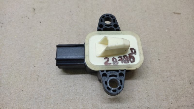 Датчик удара FOCUS 10-18 2018 MK3 2.0 C20HDEX