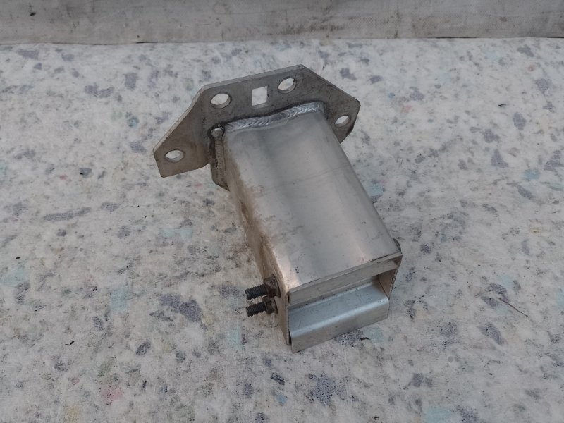 Кронштейн усилителя переднего бампера левый TLX 14-17 2017 3.5L 6