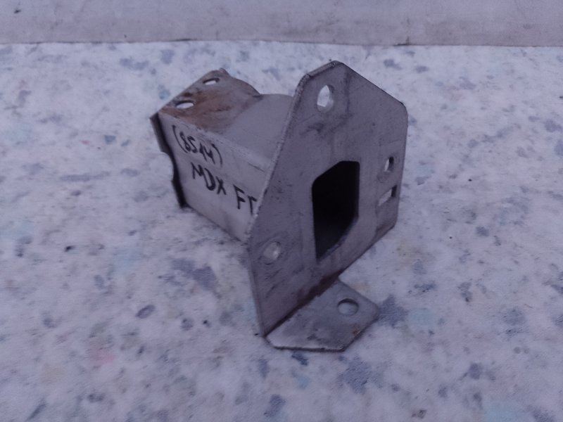 Кронштейн усилителя переднего бампера правый ACURA MDX (YD3) 13-21 2016 Внедорожник 3.5 J35Y5 Б/У