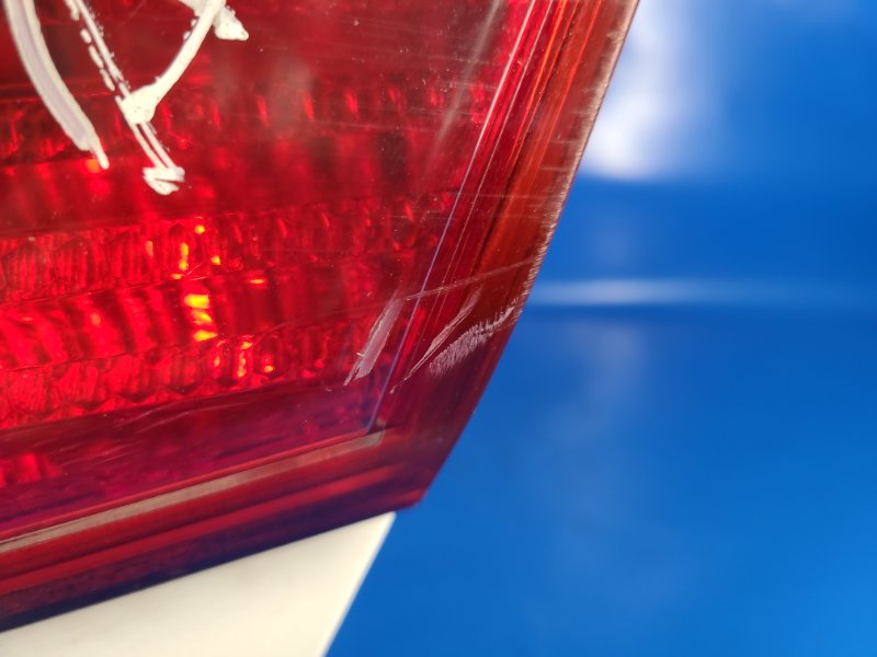 Фонарь внутренний правый CAMRY 40 06-11