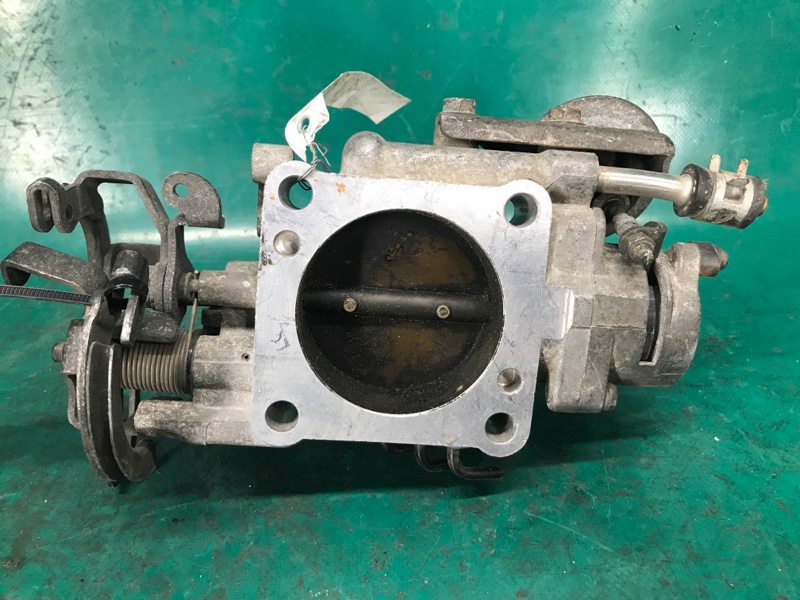 Дроссельная заслонка TOYOTA CAMRY 20 96-02