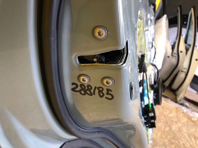 Замок двери задний левый TOYOTA RAV4 18- 69060-48060 Б/У