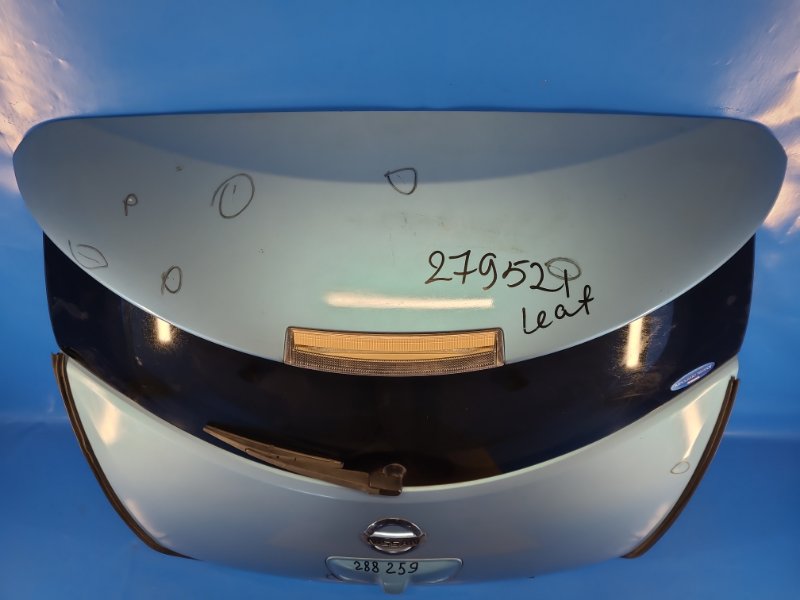 Крышка багажника LEAF 10-17