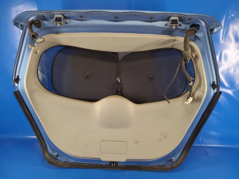 Крышка багажника LEAF 10-17