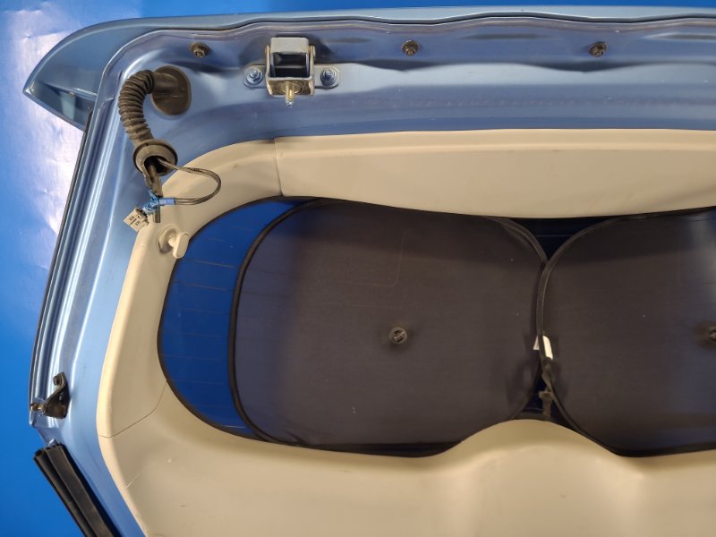 Крышка багажника LEAF 10-17