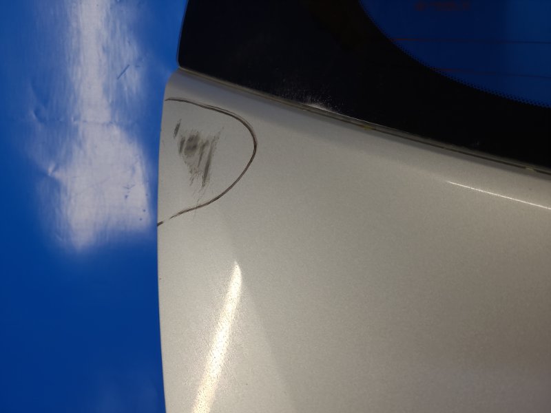 Крышка багажника LEAF 10-17