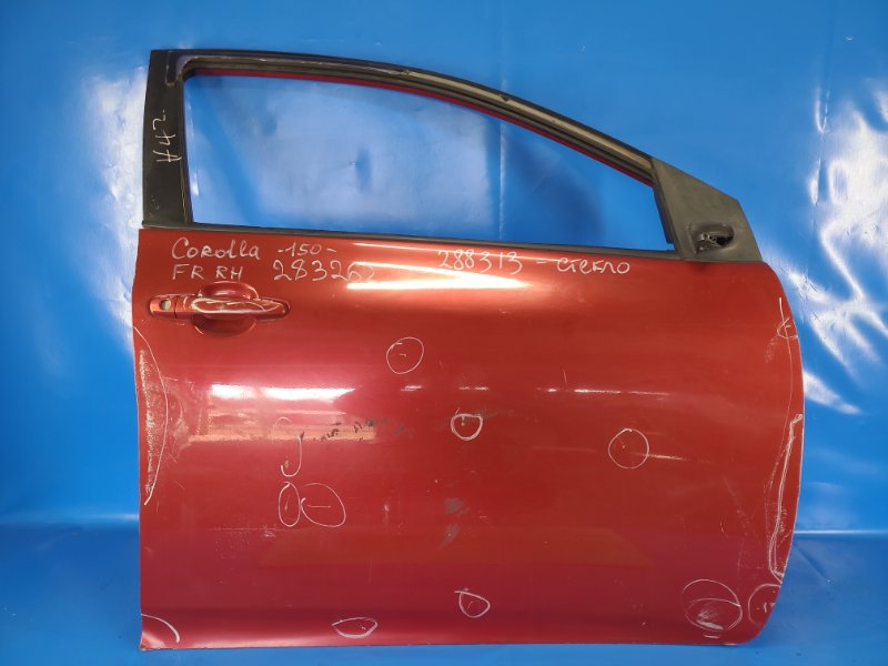 Дверь передняя правая TOYOTA COROLLA 150 06-13 67001-02340 Б/У