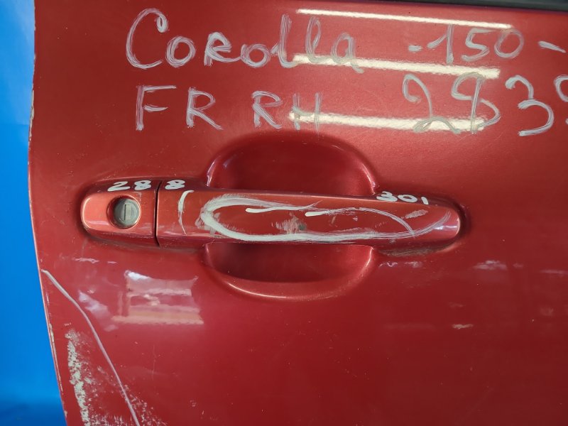 Дверь передняя правая COROLLA 150 06-13