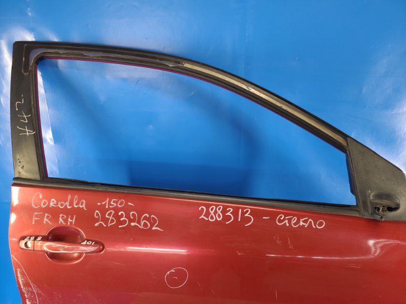 Стекло двери переднее правое TOYOTA COROLLA 150 06-13 Б/У