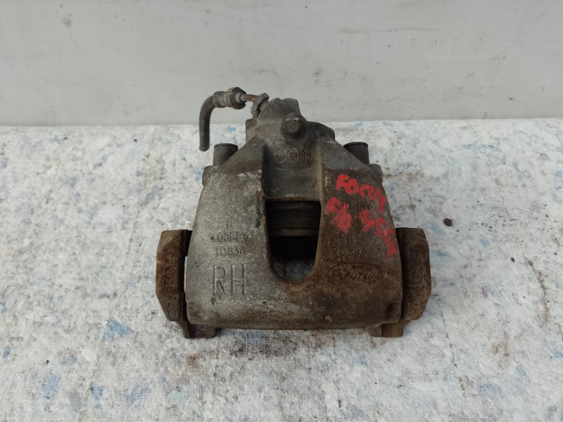 Суппорт тормозной передний правый FORD FOCUS 10-18 2016 2.0 CV6Z-2B120-A Б/У