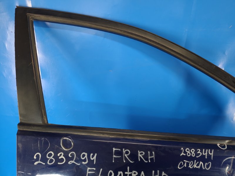 Дверь передняя правая ELANTRA HD 06-11