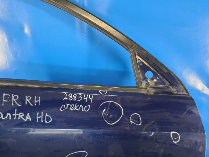 Дверь передняя правая ELANTRA HD 06-11