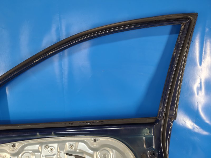 Дверь передняя правая ELANTRA HD 06-11