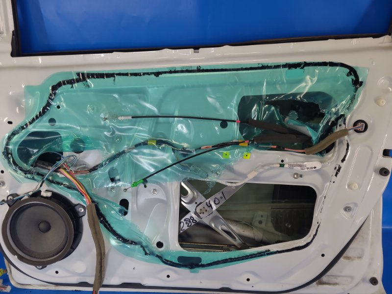 Стеклоподъемник передний правый TOYOTA YARIS 05–11 Б/У