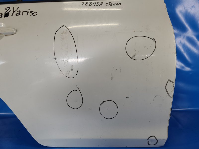 Дверь задняя правая YARIS 05–11