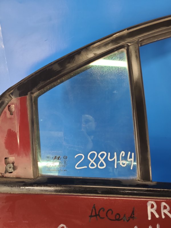Стекло двери глухое заднее правое HYUNDAI ACCENT MC 06-10 Б/У